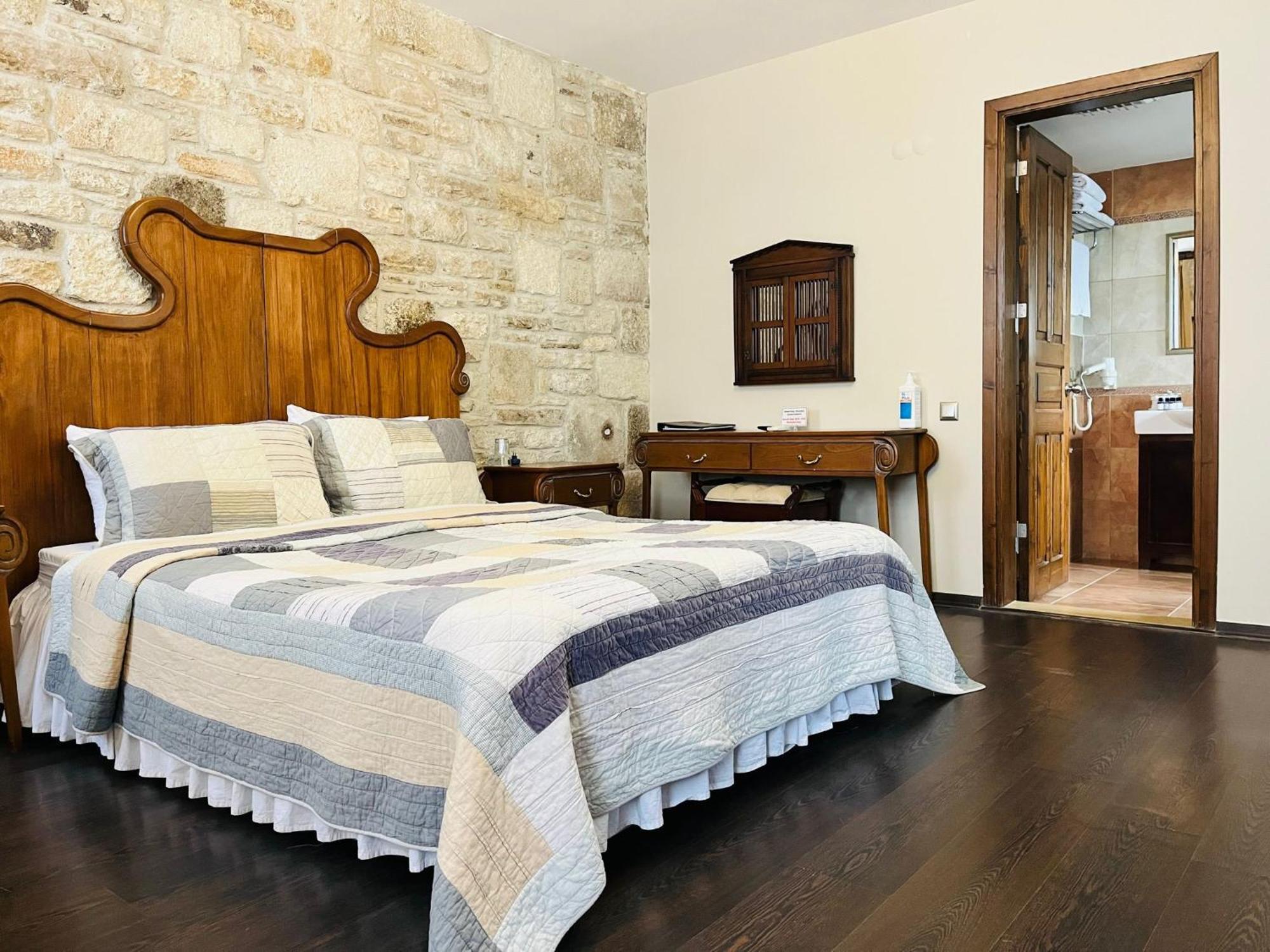 Griffon Hotel Yenifoca Esterno foto